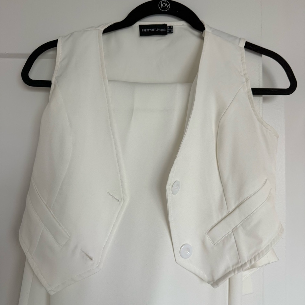 PrettyLittleThing White Two-Piece Set - Picture 5 of 16